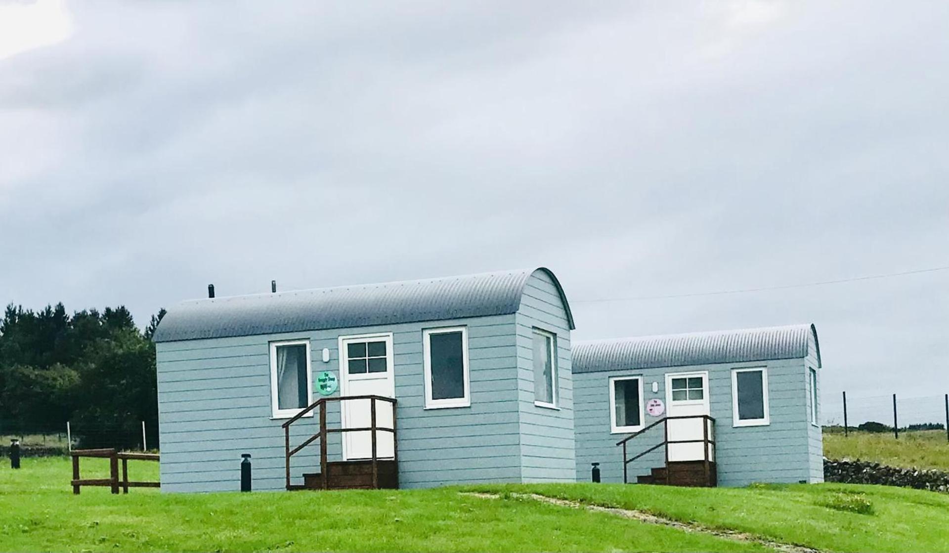 The Beautiful Lazy Llama Shepherd Hut Farm Stay Ballyshannon Dış mekan fotoğraf